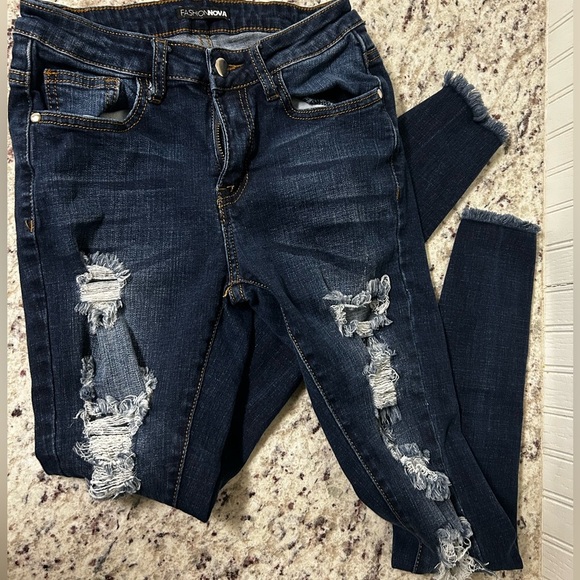 Fashion Nova Distressed Jeans - Picture 1 of 10